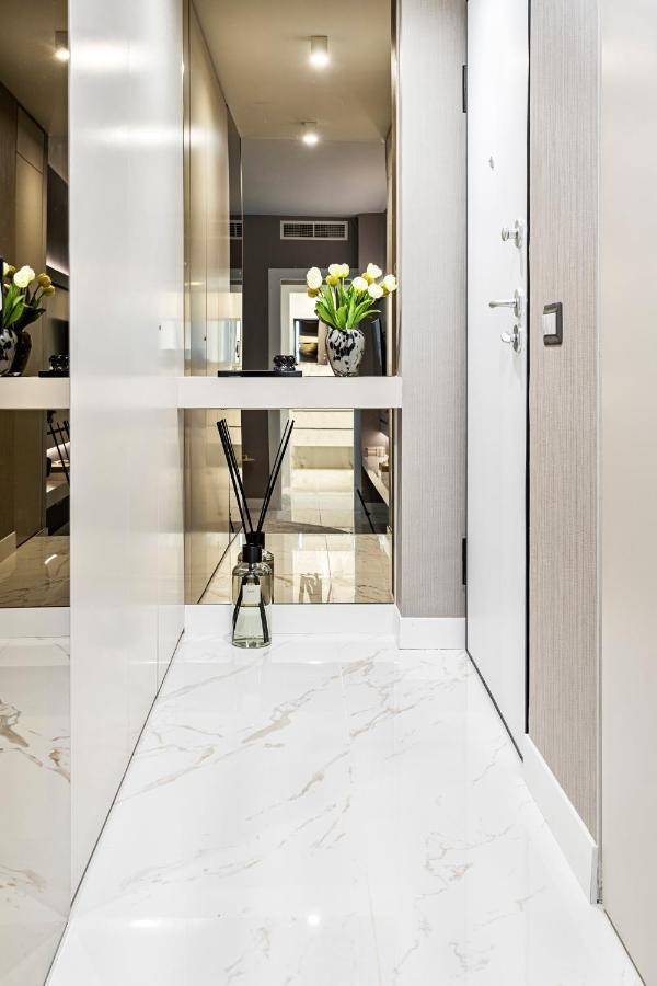 Glaucia Home Милано Екстериор снимка
